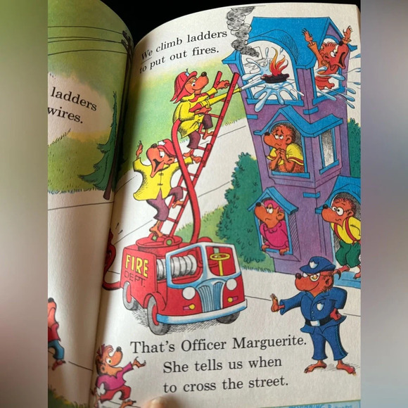 2 Vintage Dr. Suess Books - Green Eggs and Ham & He Bear She Bear - Picture 11 of 13